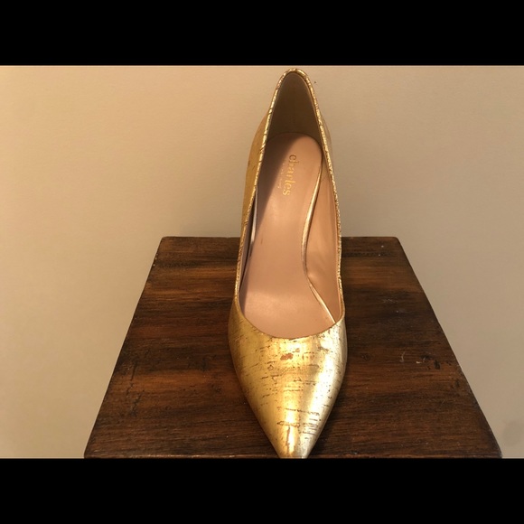 Charles David gold pumps - Picture 3 of 6